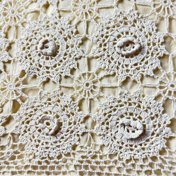 Vtg Crochet Linen Lace Standard Pillow Sham Beige Tan Shabby Cottagecore Chic - Picture 7 of 10